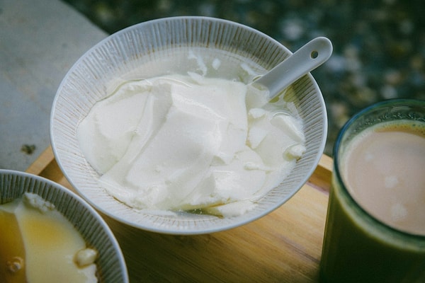 100 gram tahinde yoğurdun yaklaşık 5 katı protein var