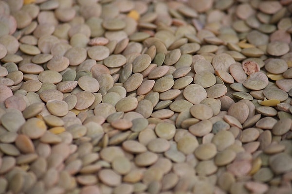 Mercimek patatesin eksik bıraktığı protein ve lifi tamamlıyor