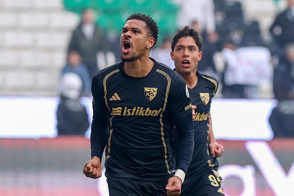 Onugkha geçen sezon 8 gol attı.