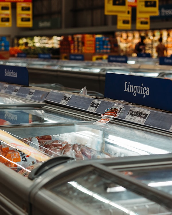 Fransa'da soğutma sistemlerine uzaktan müdahale edildi, Hollanda'da Albert Heijn'in dağıtım merkezleri durdu.