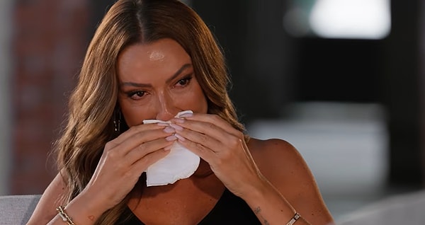 Hadise, ABtalks programında ailesiyle yaşadığı sürece ilk kez bu kadar açık değindi.