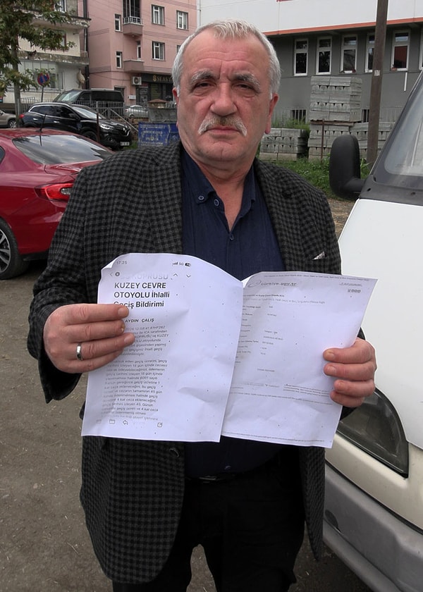 Trabzon'da yaşayan emekli trafik polisinin kamyonetine İstanbul'daki Kuzey Çevre Otoyolu'ndan ceza yazıldı.
