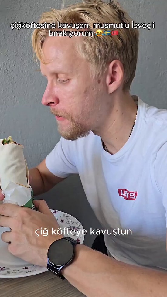 3 Aydır Çiğ Köfte Yemeyen İsveçli Adam Favori Yemeğine Kavuştu