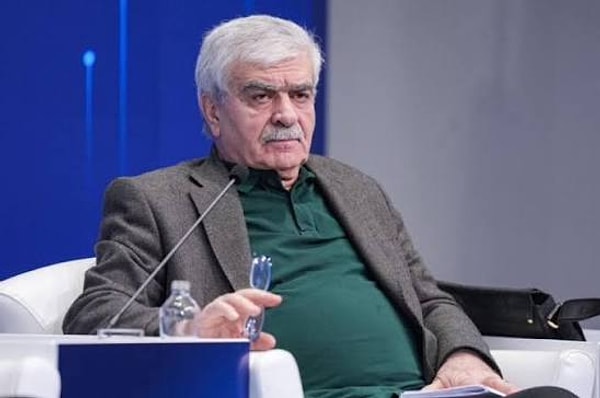 Cevat Özkaya Kimdir?