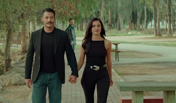 Mercan Köşk, ATV ile 8 bölümlük bir ön anlaşmayla yola çıkmıştı.