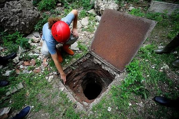 Şubat 2025'ten bu yana yaklaşık 3 bin ton çamur ve moloz çıkarılırken Roma Caddesi'nin 170 metrelik kısmı temizlendi.