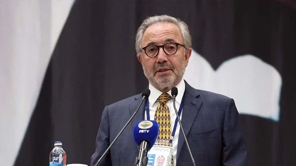 Hamdi Akın'ın Eğitimi ve Kariyeri