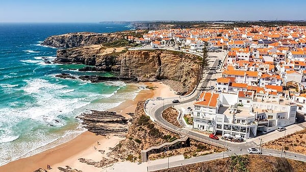 Algarve'nin kalabalıksız bir benzeri.