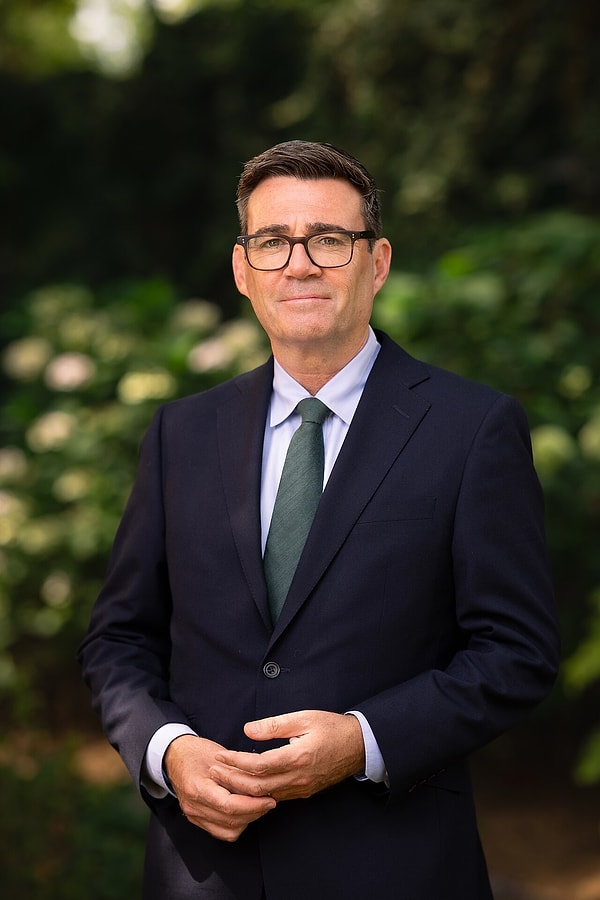 Başbakan Andy Burnham, belediyeleri yeni yetkileri kullanmaya çağırdı: Yüksek sesli müzik yolculuğu çok çabuk bozabiliyor.