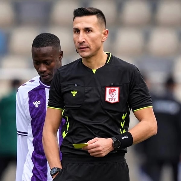 Fatih Tokail Süper Lig maçında düdük çaldı.
