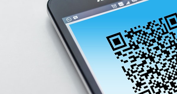 Doğrulamanın yolu telefondaki QR koddan geçebilir, satıcı kişisel bilgileri görmeyecek.