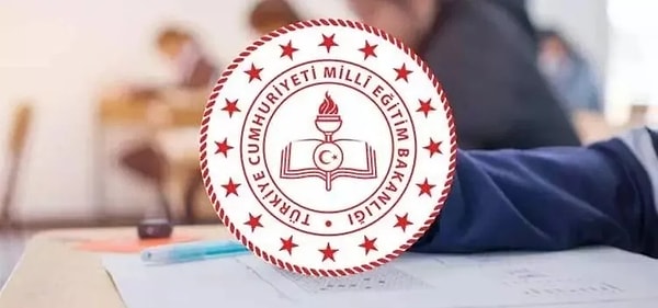 Türkiye'nin dört bir yanındaki milyonlarca öğrenci ve yüz binlerce öğretmen, 2026-2027 eğitim öğretim yılının ilk dönemiyle birlikte yepyeni bir sınav modeliyle tanışmaya hazırlanıyor.