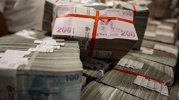 Konut sahibine 875 bin lira hibe, 875 bin lira kredi ve 125 bin lira taşınma desteği veriliyor.