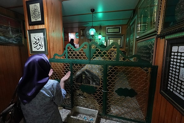 Telli Baba Türbesi Nerede, Nasıl Gidilir?