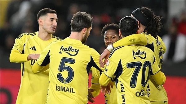 Fenerbahçe'nin Slavia Prag Maçındaki Eksikleri Kimler?
