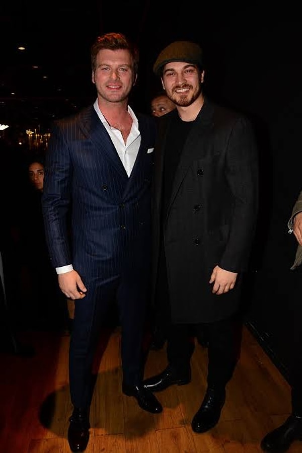 Çağatay Ulusoy ve Kıvanç Tatlıtuğ, ekranların en sevilen başrollerinden.