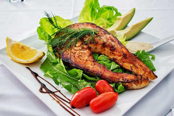 1. Somon ve yağlı balıklar