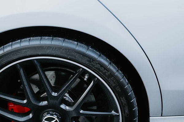 Michelin, Bridgestone ve Continental Lastikleri Nasıl Ayrışıyor? - 2026