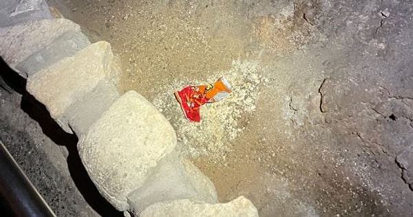 Nem Cipsleri Bir Küf Yuvasına Çevirdi