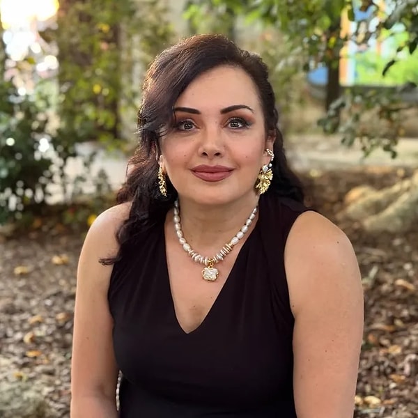 Esra Ceyhan, yalnızca estetik sorularına değil, kilosu üzerinden yapılan kırıcı yorumlara da yanıt vermişti.