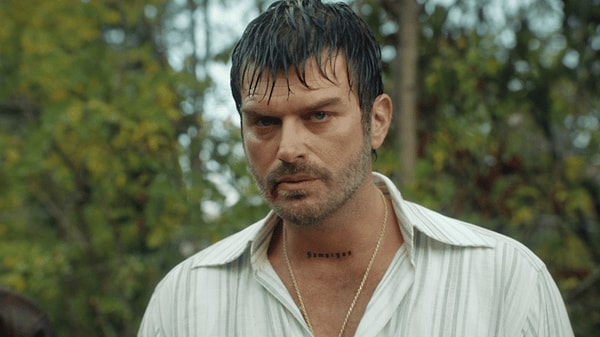 IMDb puanı 2,5'e kadar düşen Organize İşler: Karun Hazinesi, Netflix Türkiye'de haftanın en çok izlenen dizisi oldu.