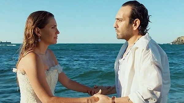 Senarist değişikliğiyle gündemde olan Tuzlu Kahve, HBO Max'teki liderliğini sürdürdü.