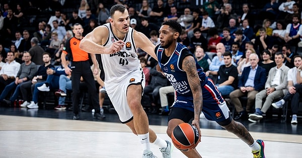 Efes derbide Beşiktaş'ı 89-80 yendi.