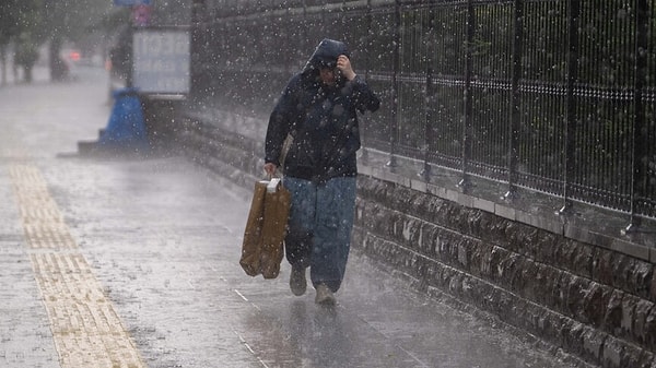 Meteoroloji'den 4 kente kuvvetli yağış uyarısı.
