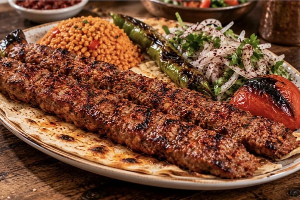 Acılı Adana Kebap Menüsüsün!