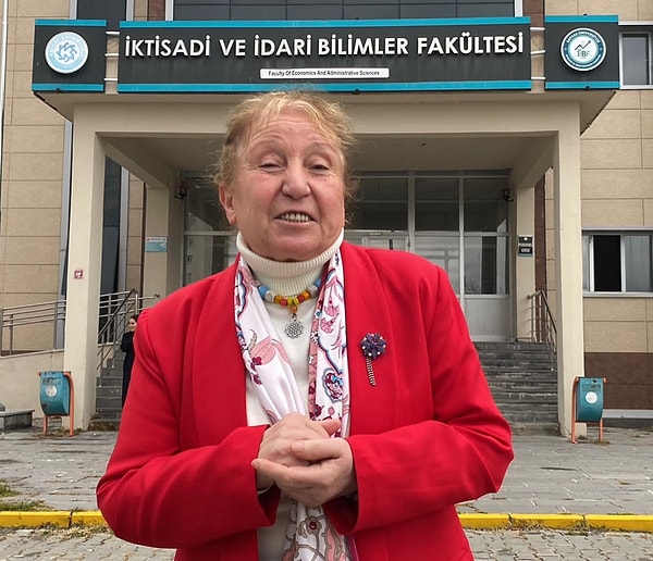 Üniversiteye 2020'de girdi, diplomasını onur belgesiyle aldı