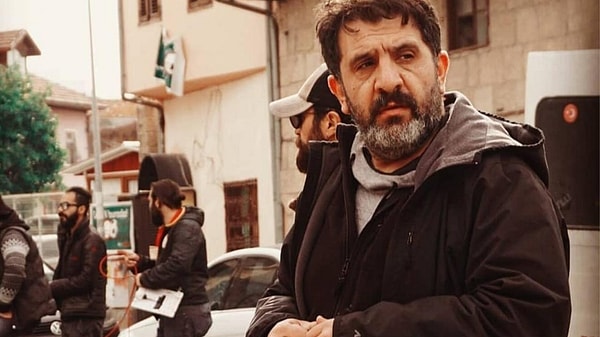 Mehmet Bilgehan Karaca, Akyazı'daki film setinde rahatsızlanarak hastaneye kaldırıldı.
