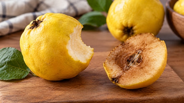 C vitamini, kararmayı önlemede limon suyundan daha etkili.