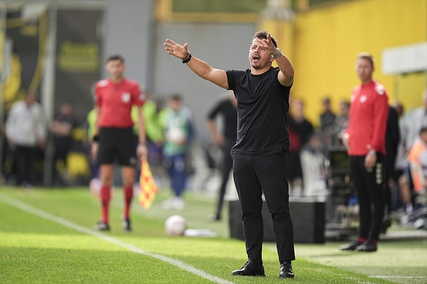 Beşiktaş bir puan geride.
