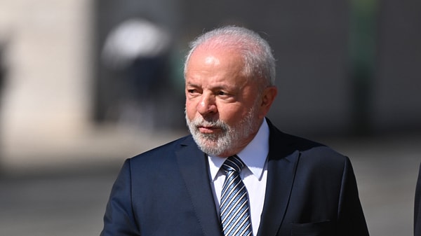 Lula, ilk turu ikinci bitirdikten sonra seçimi kazanan ilk aday oldu.