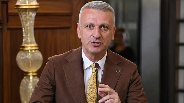 Görevden alınan Oktay Saral istifa etti. Oktay Saral'ın paylaşımı şöyle: