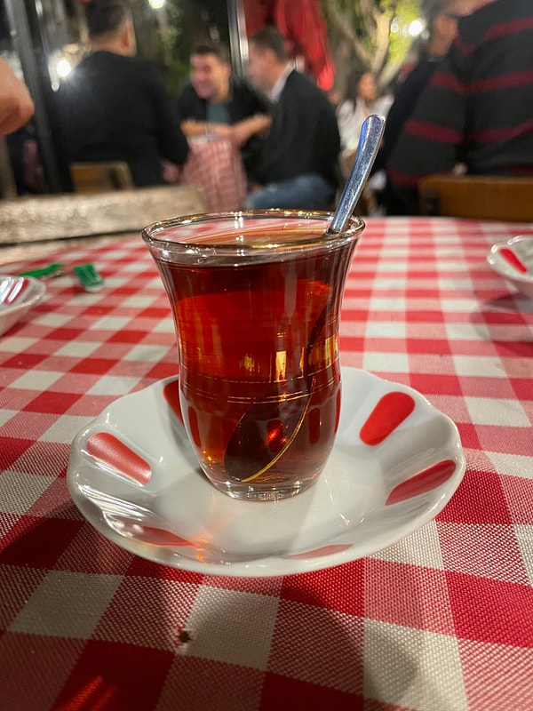 Listenin geri kalanında Japon ve Çin çayları öne çıkıyor.