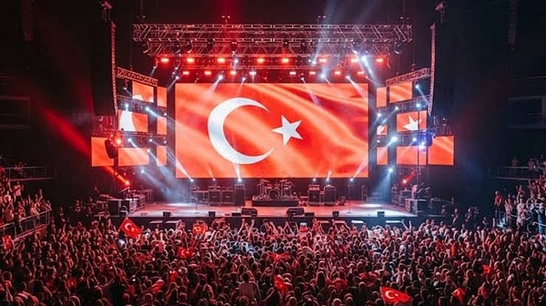Bursa, Kocaeli ve Antalya'da 29 Ekim'de Kimin Konseri Var?