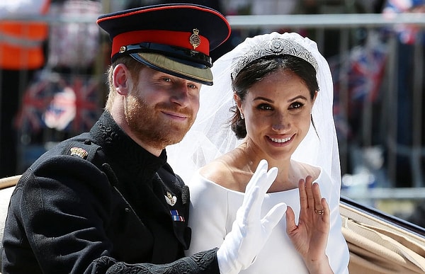 Meghan Markle teklifi nasıl kabul ettiğini anlattı, ailenin Avustralya'ya taşınıp taşınmayacağı ise belirsiz.