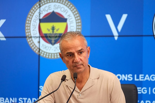 Roma maçının ardından da istifa etmiş, ikna edilip geri dönmüştü