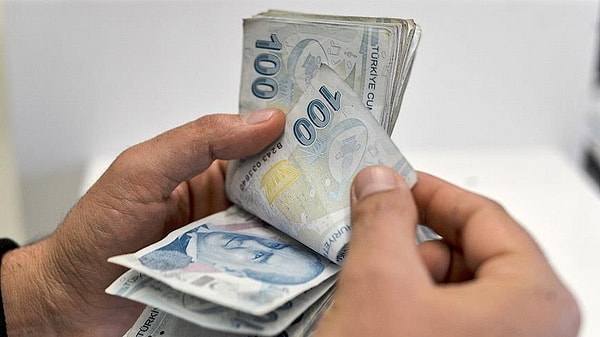 Seyyanen zam gelirse emekli maaşı ne kadar olacak? Masada iki formül.