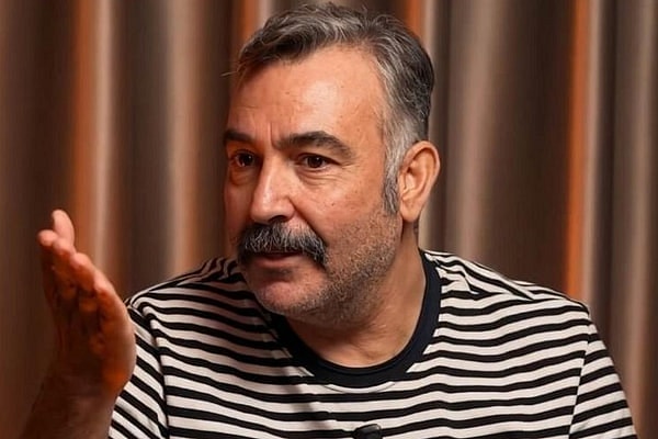 Hasan Küçükçetin, Ferhunde'nin tavrını kendi hayatından bir örnekle savundu.
