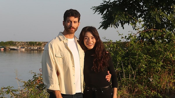 Erdem Adilce ve Meltem Akçöl'ün Mia Yapım imzalı bir dikey dizide buluşacağı iddia edildi.