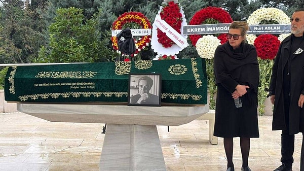 Cem Akaş, bugün İstanbul'da düzenlenen cenaze töreniyle son yolculuğuna uğurlandı.
