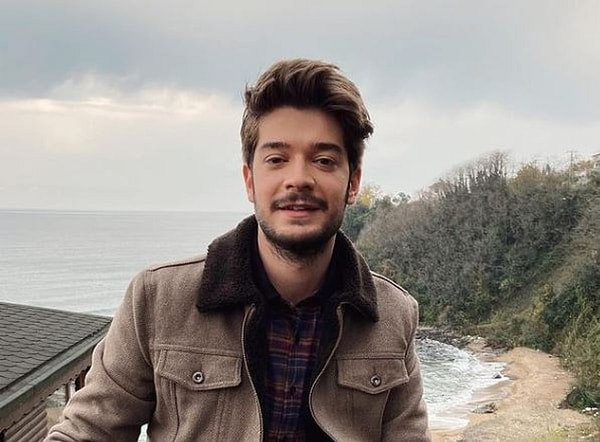 Videodaki çocuk, Gönül Dağı'nın Erkan'ı olarak tanınan ve yıllardır ekranlarda olan Burak Can.