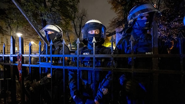Polis güvenlik gerekçesini savundu.