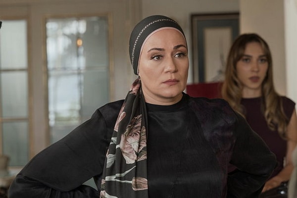 Kızılcık Şerbeti'nin tekrar bölümü Total'de 3,28 ile 8. sırada kaldı.