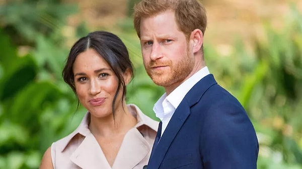 Son olarak, 2020 yılında kraliyette ayrıldıklarını açıklayan ve o günden bu zamana kadar söylem ve eylemleriyle gündemden düşmeyen Sussex Dükü Prens Harry ve Sussex Düşesi Prenses Meghan’a gelelim.