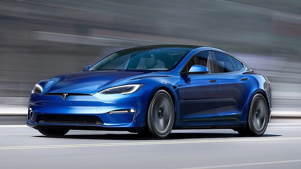 Elektrikli otomobil piyasasının güncel lideri Tesla, yakın tarihte iki farklı modeli için şaşırtıcı bir zam kararı aldı.