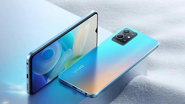Dünyada ve ülkemizde sevilen akıllı telefon üreticisi Vivo, yeni 5G teknolojili orta sınıf bir cihazla ismini tekrardan duyurdu.