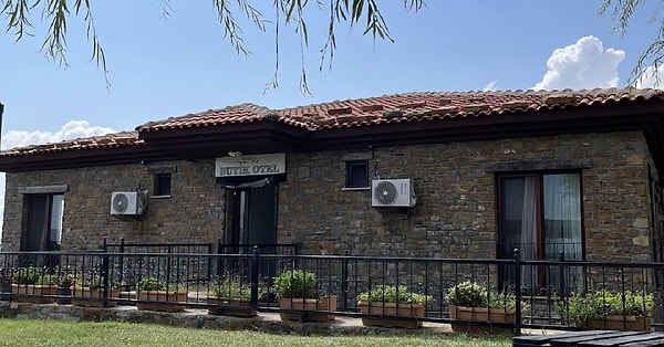12. Kardeliz Butik Otel